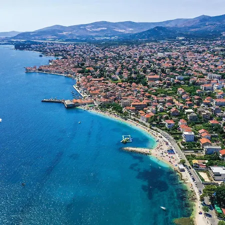 Apartmán In Kastel Novi With Wifi Kaštela