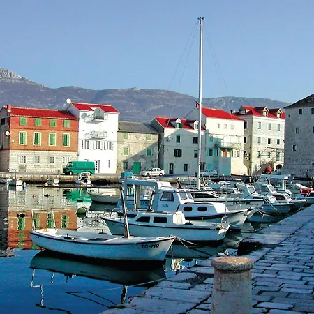 In Kastel Novi With Wifi
